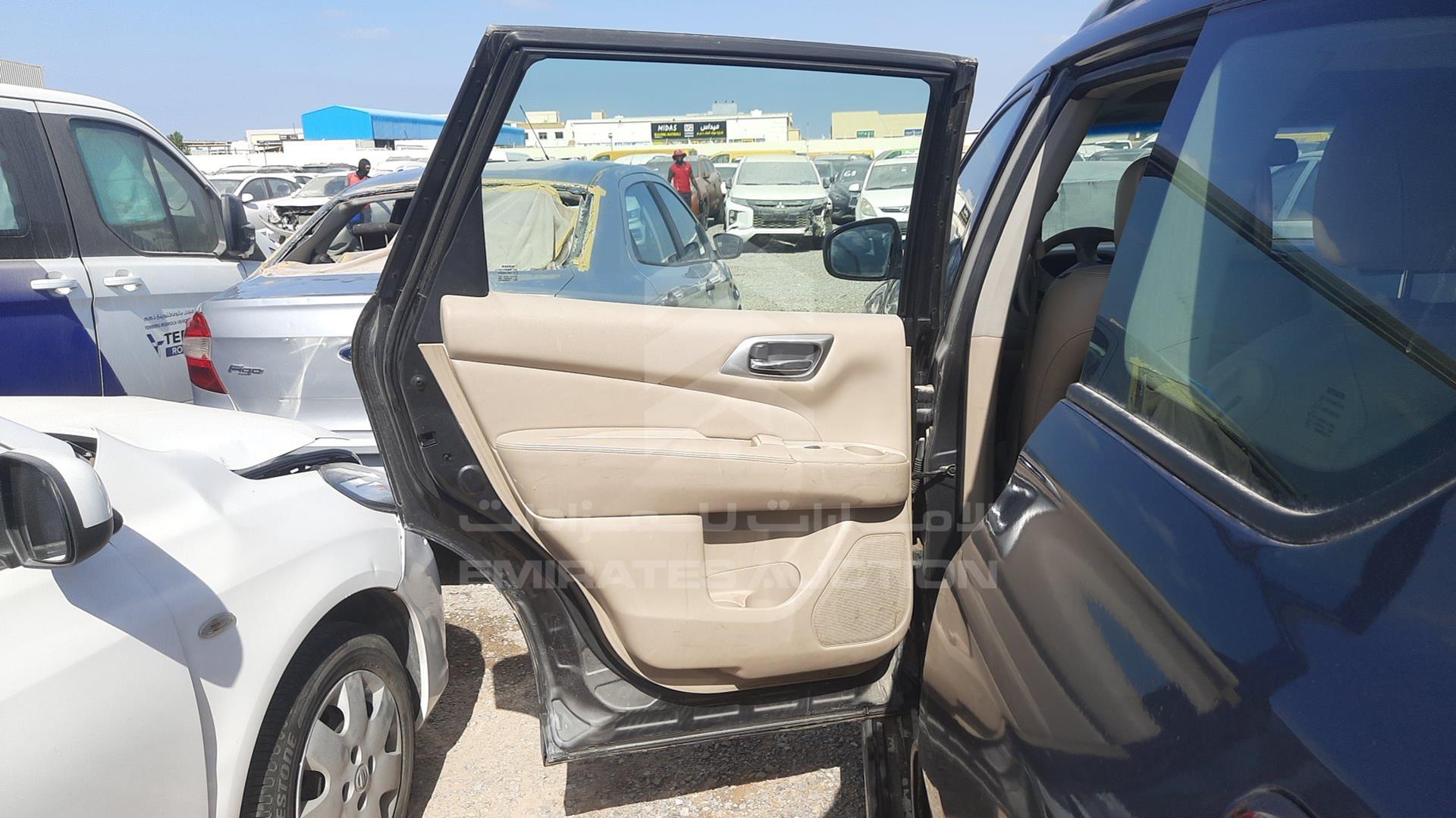 2014 NISSAN PATHFINDER VIN: 5N1AR2MM6EC611784