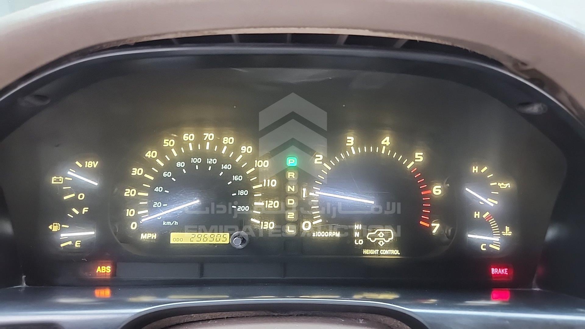 2001 LEXUS LX 470 VIN: JTJHT00W513501087