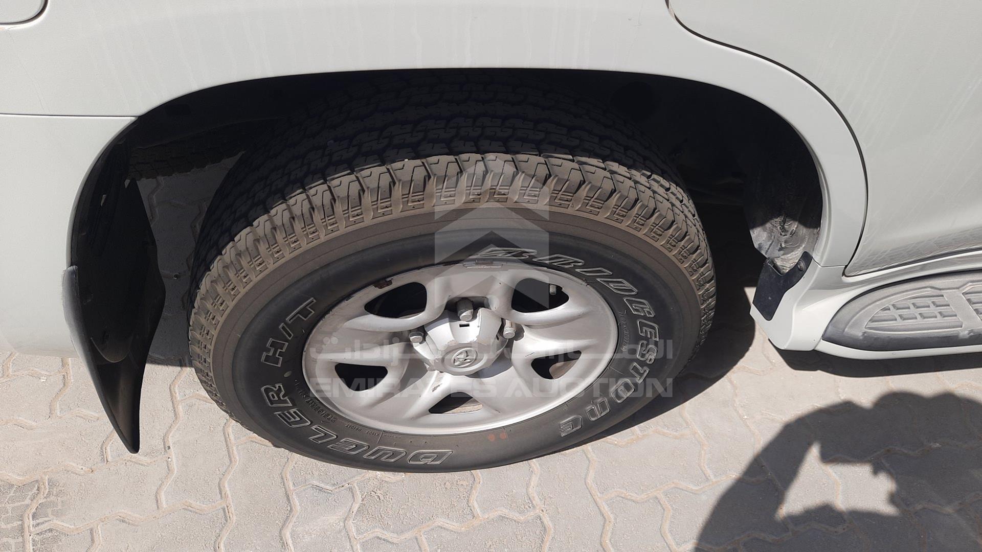 2010 TOYOTA LAND CRUISER VIN: JTMDU09J9A4028309