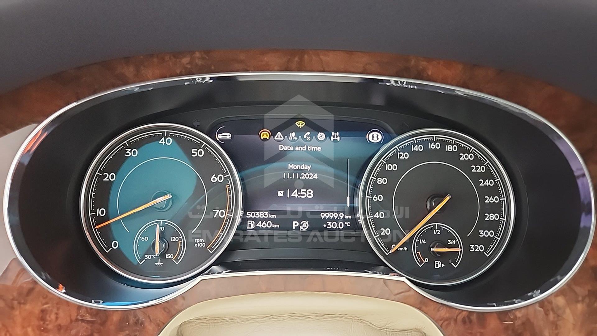 2017 BENTLEY BENTAYGA VIN: SJAAB1ZV0HC013457