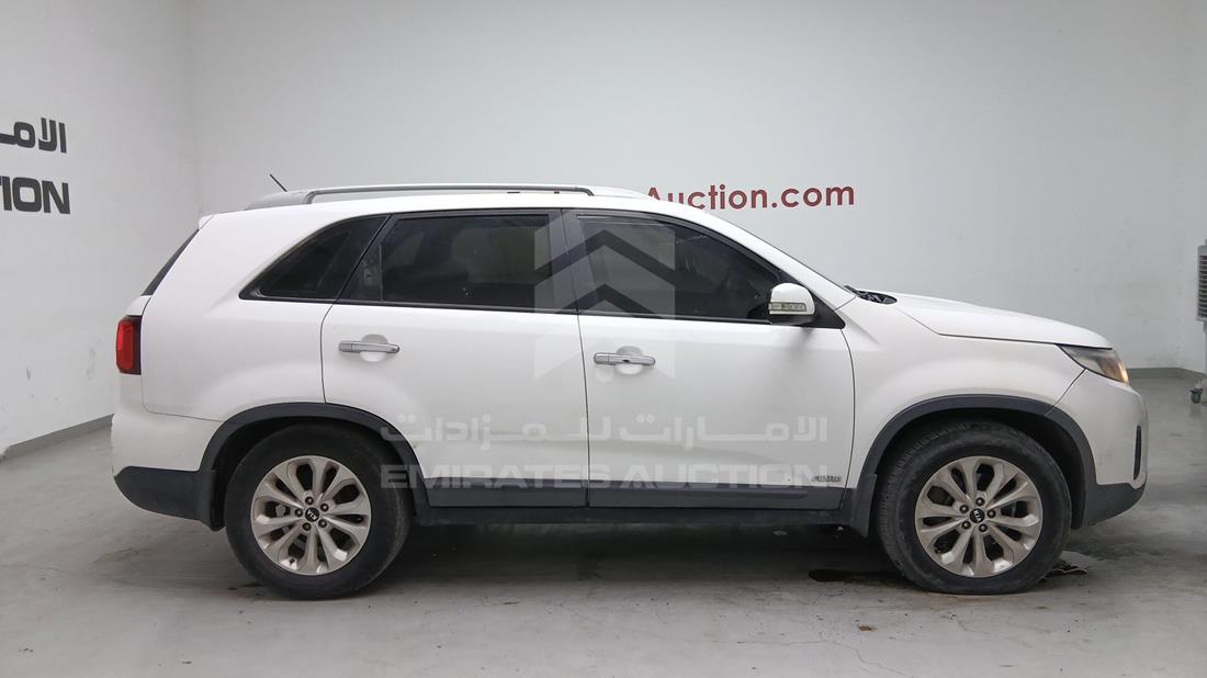 2014 Kia Sorento — Front Right Angle — Photo 15