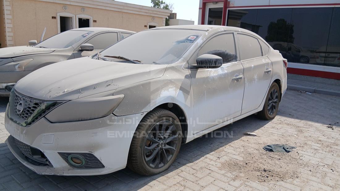 2019 Nissan Sentra — Front Left Angle — Photo 5