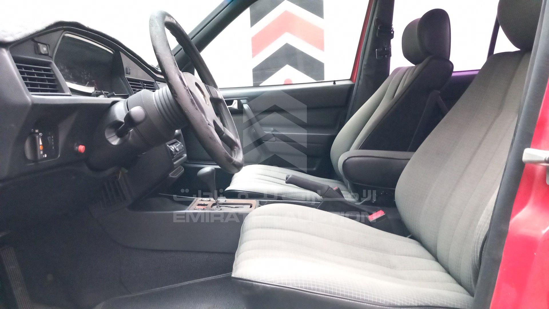 1988 MERCEDES E 190 VIN: WDB2010241F297665