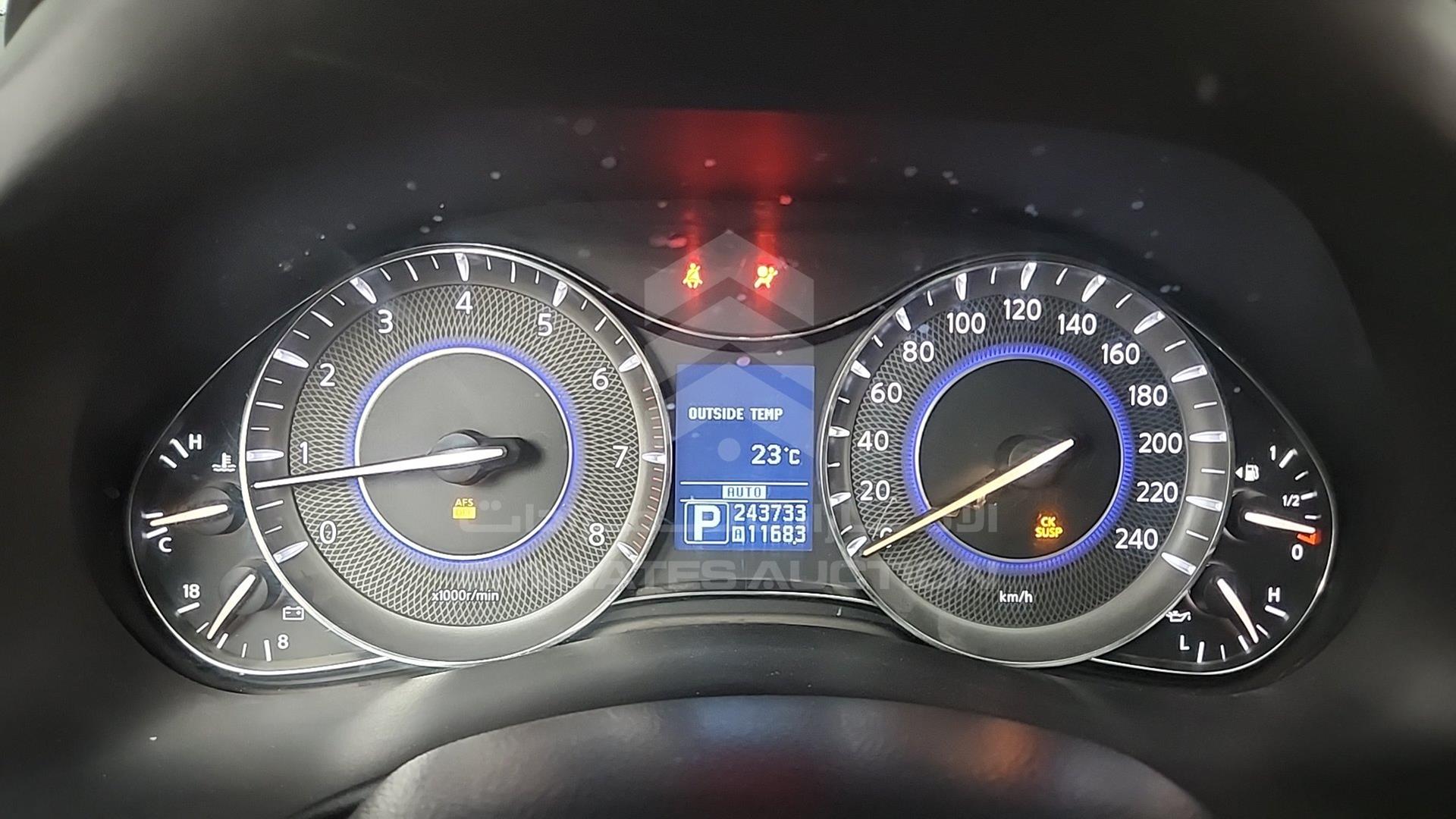 2011 INFINITI QX56 VIN: JNRAZ25Y0B9000342