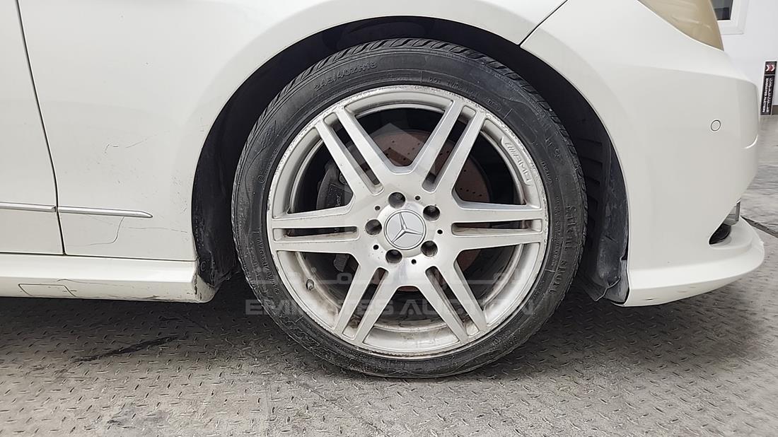 2012 Mercedes E 350 — Front Right Tyre — Photo 36