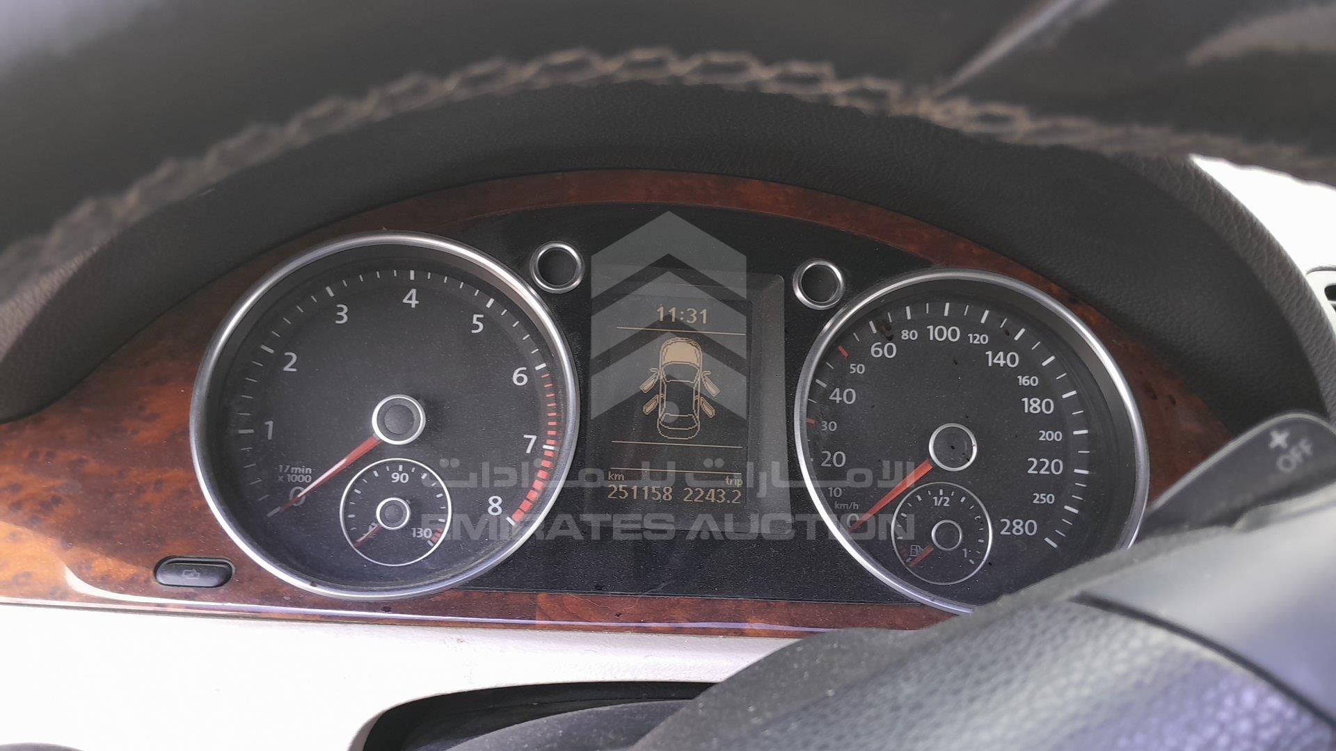 WVWAC23CXBE700272 - 2011 Volkswagen CC - #490230