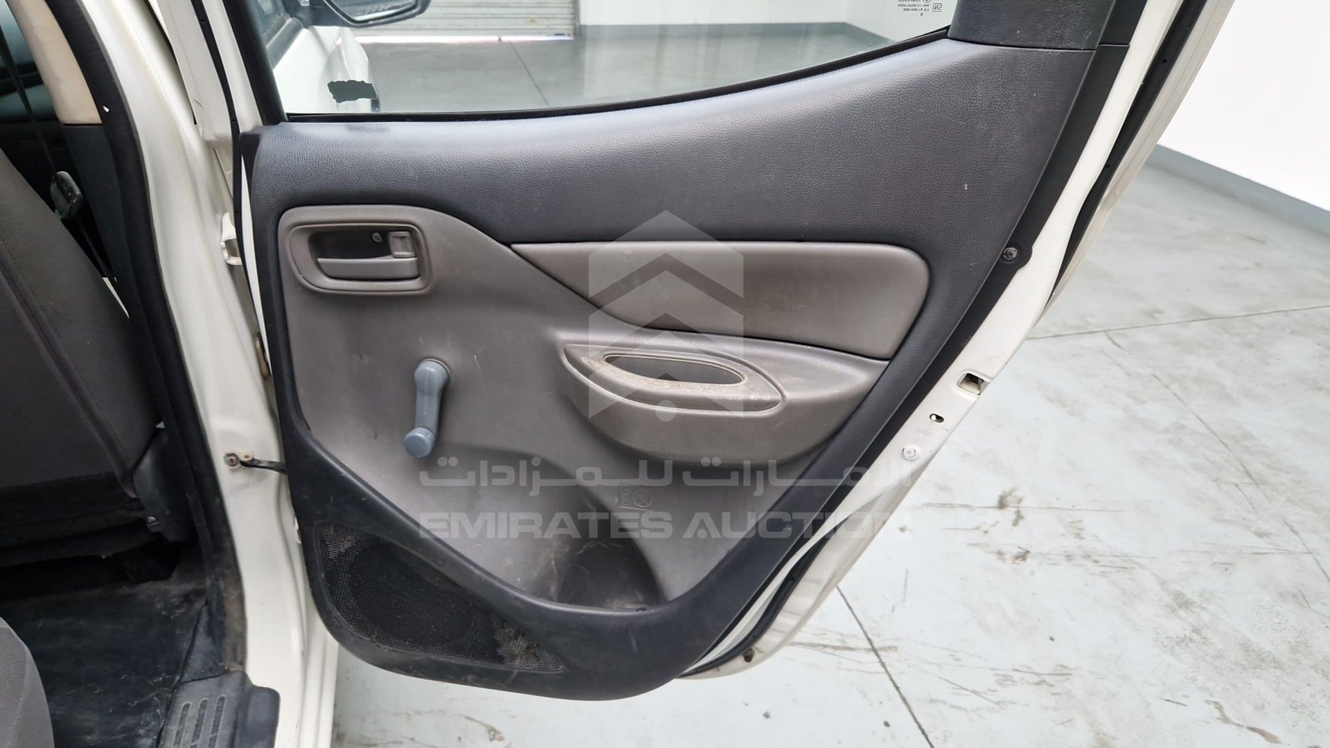 2016 MITSUBISHI L 200 VIN: MMBJNKJ30GH045384