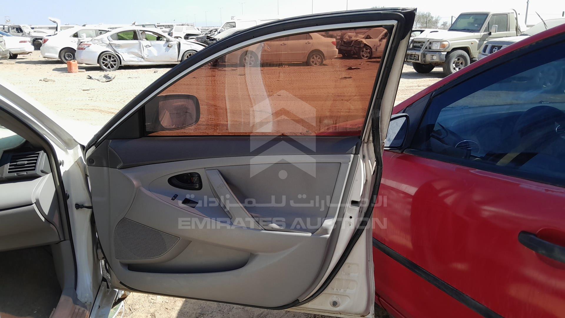 2008 TOYOTA CAMRY VIN: 6T1BE42K08X500646