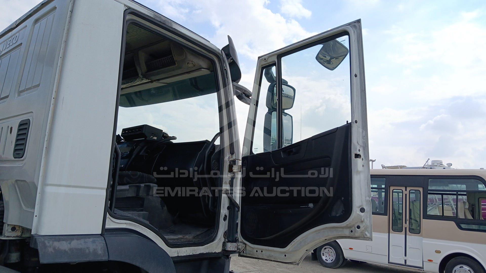 2014 IVECO 380 VIN: WJME3TRE4EC280005