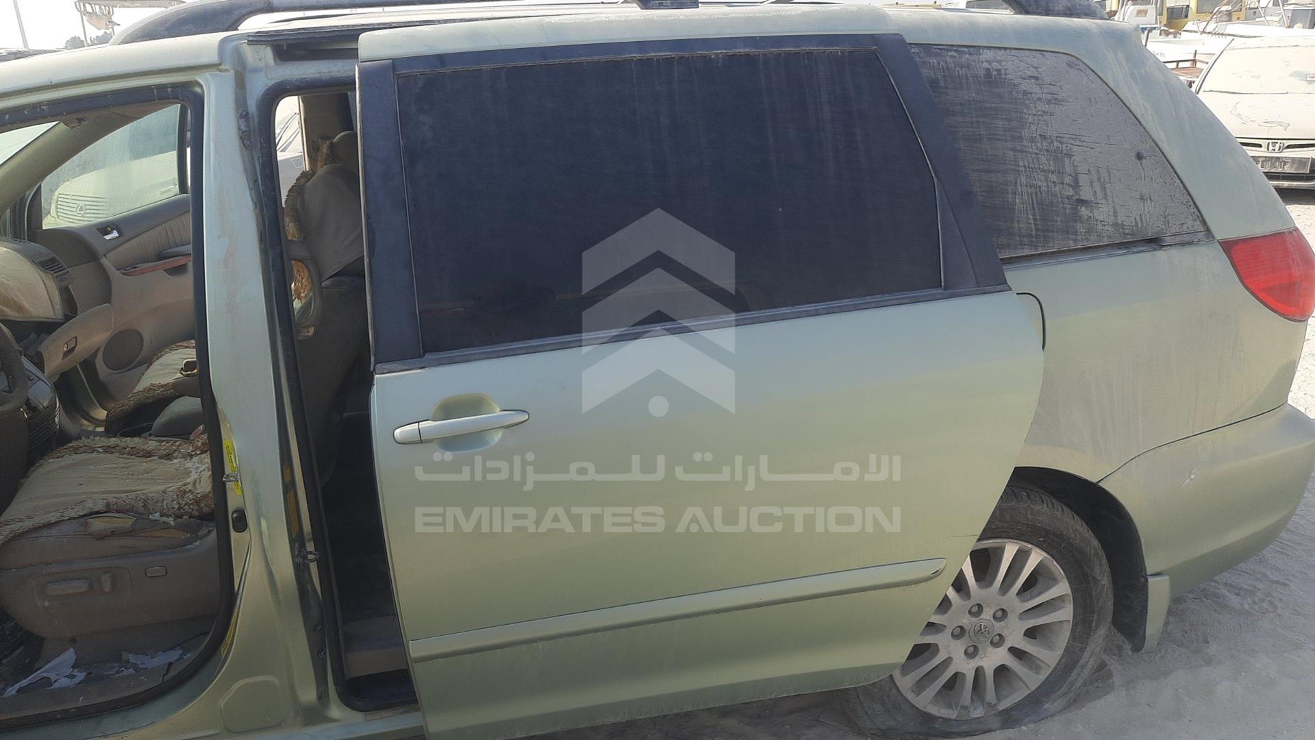2010 TOYOTA SIENNA VIN: 5TDYK4CC1AS296221