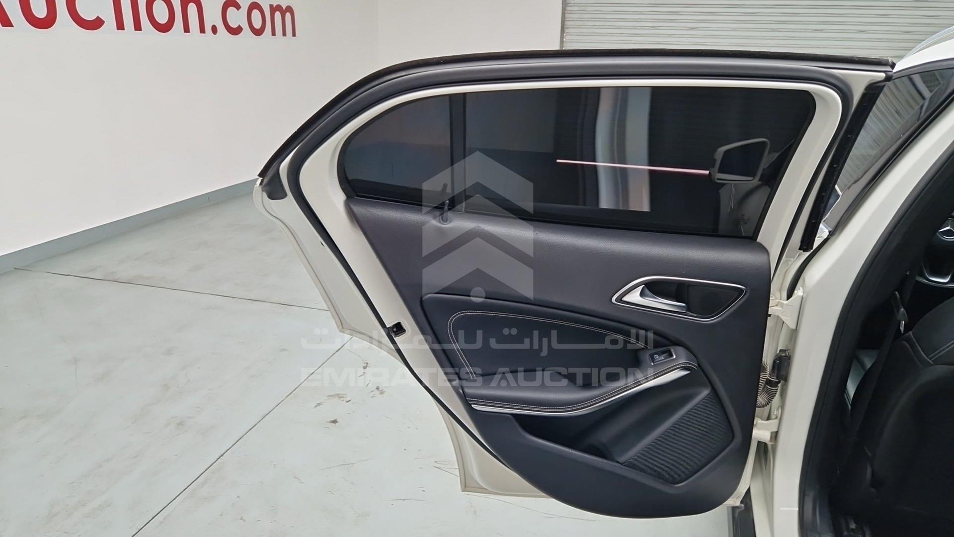 2019 MERCEDES GLA 250 VIN: WDCTG4GB9KJ563885