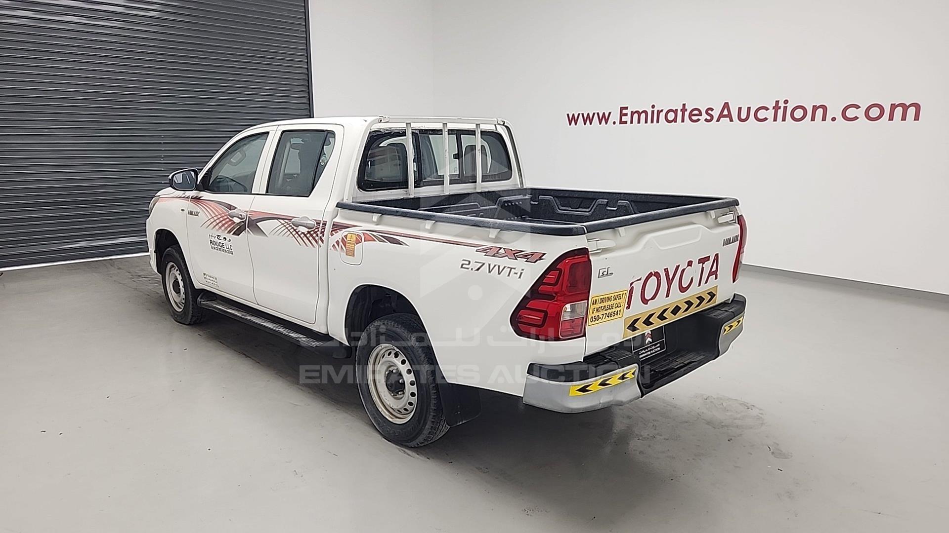 2016 TOYOTA HILUX VIN: MR0DX6CD4G0201541