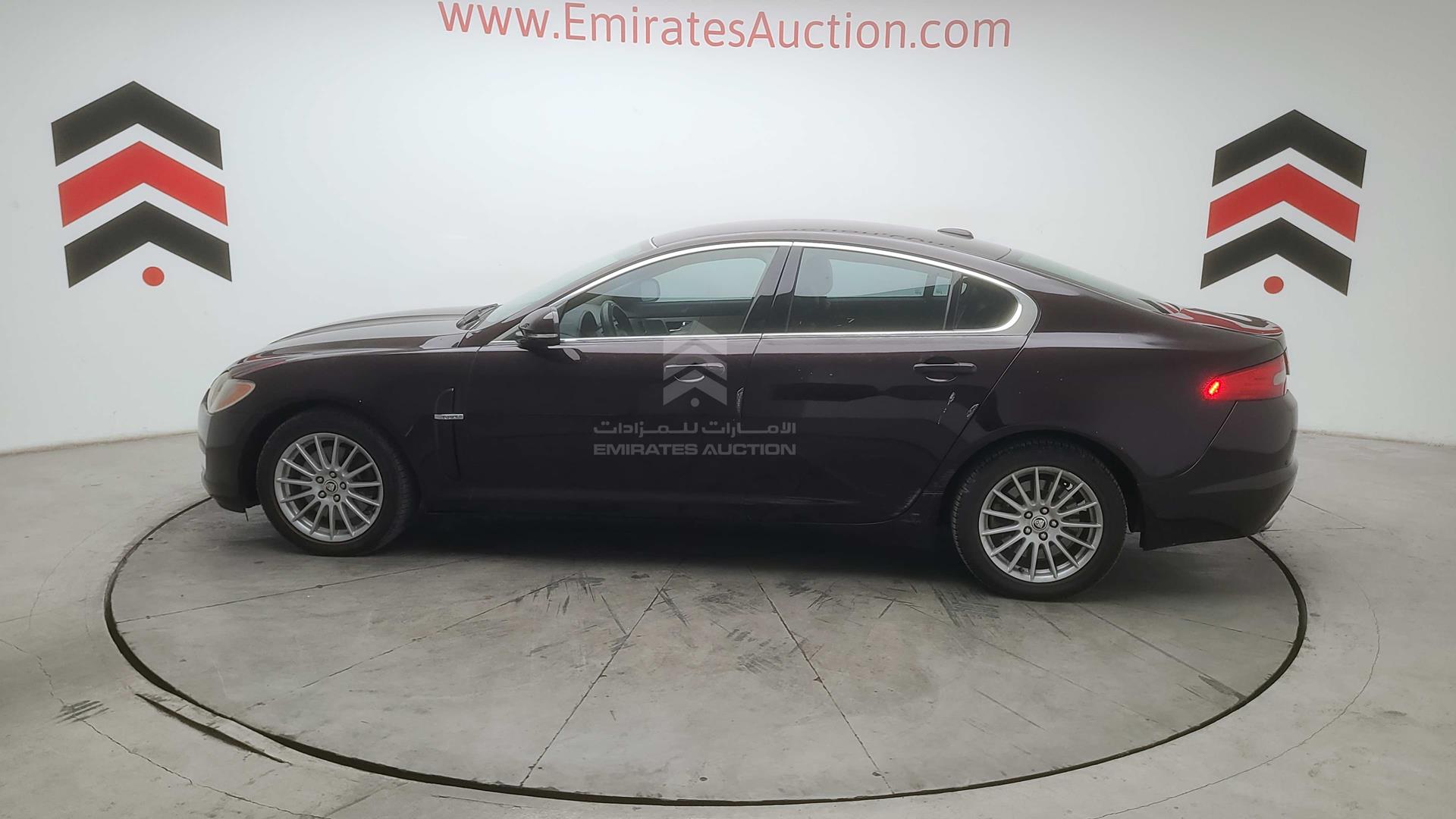 2011 JAGUAR XF VIN: SAJAA05D2BFS04944