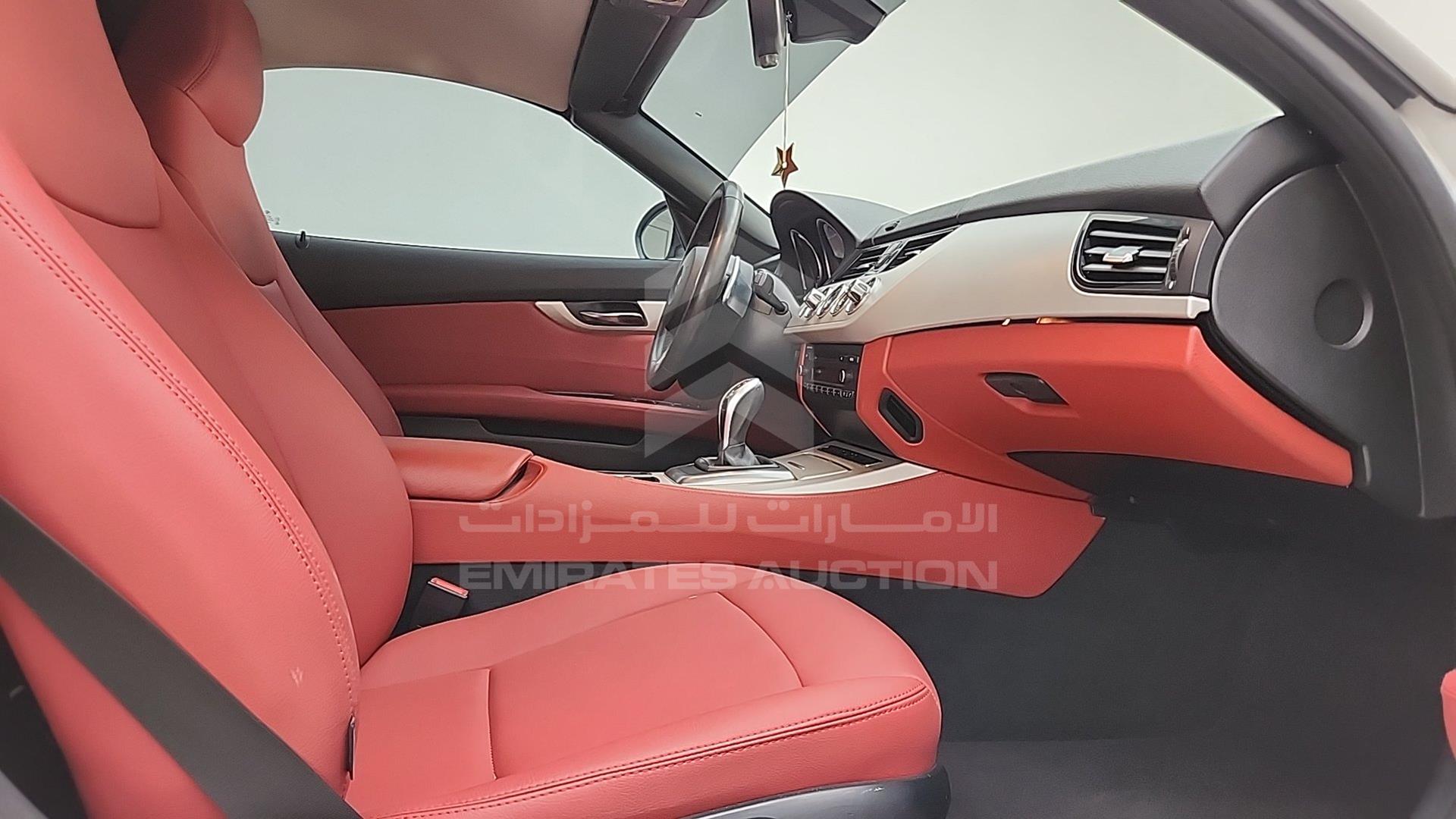 2015 BMW Z4 VIN: WBALL1107FJ664711