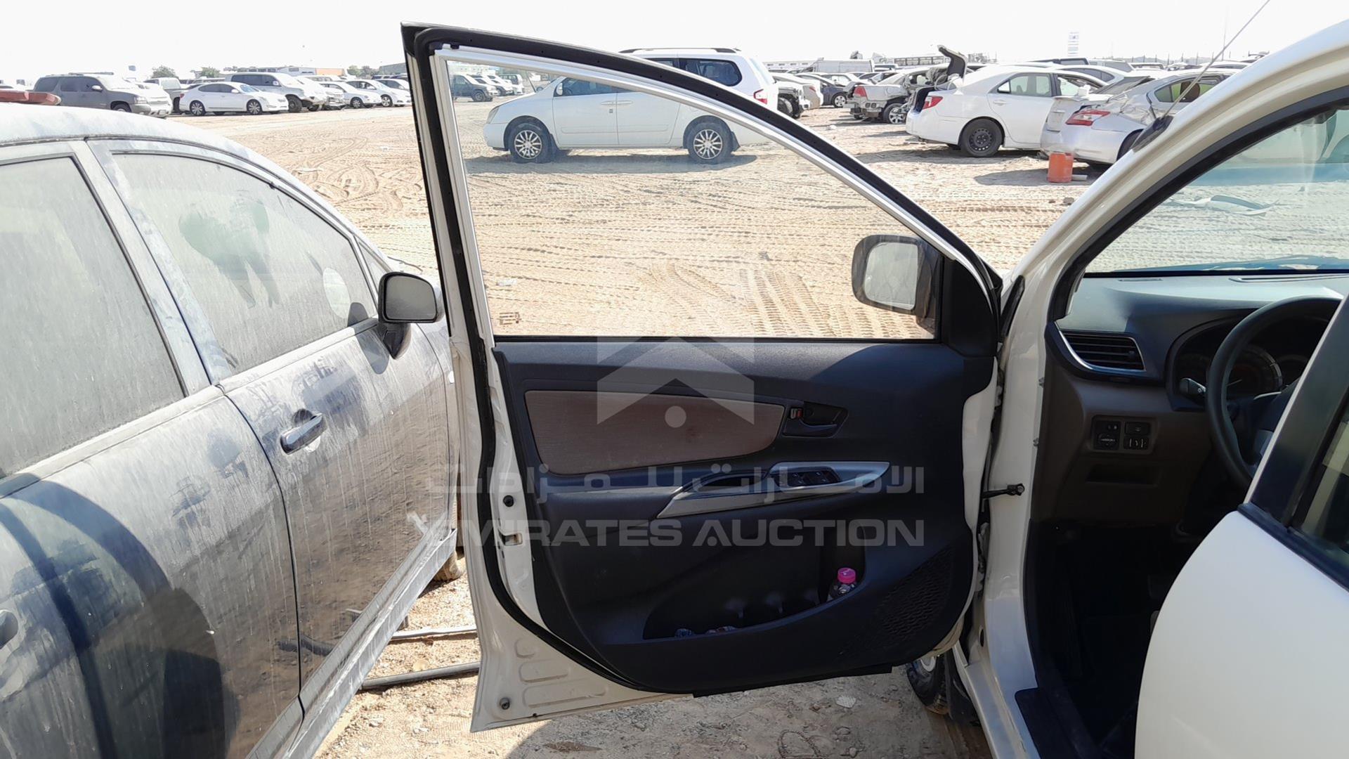 2016 TOYOTA AVANZA VIN: MHKMF53F0GK008407