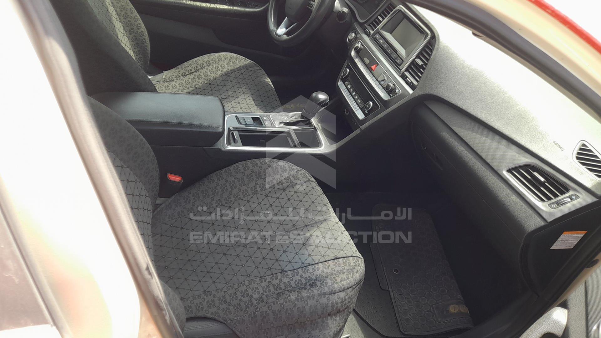 2019 HYUNDAI SONATA VIN: KMHE24134KA092903