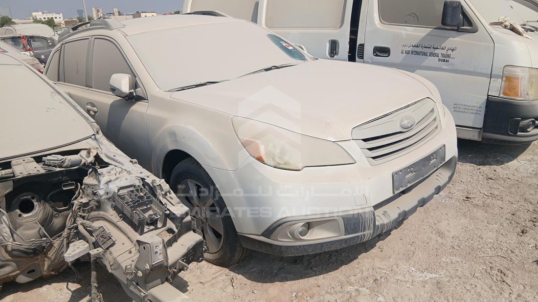 2011 Subaru Outback - Scrap without document — Front Right Angle — Photo 9