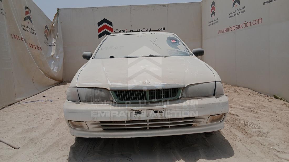 2000 Nissan Sunny — Full Front View — Photo 1