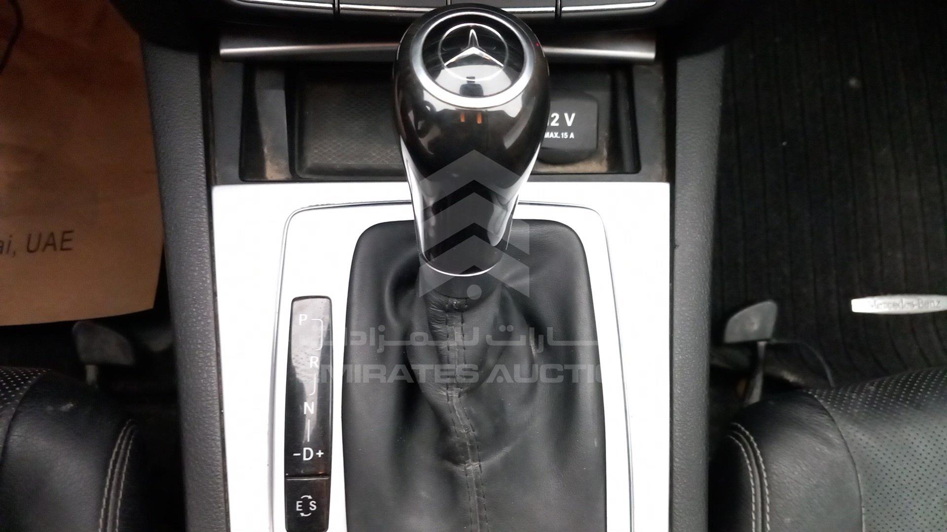 2011 MERCEDES E200 VIN: WDD2074481F114665