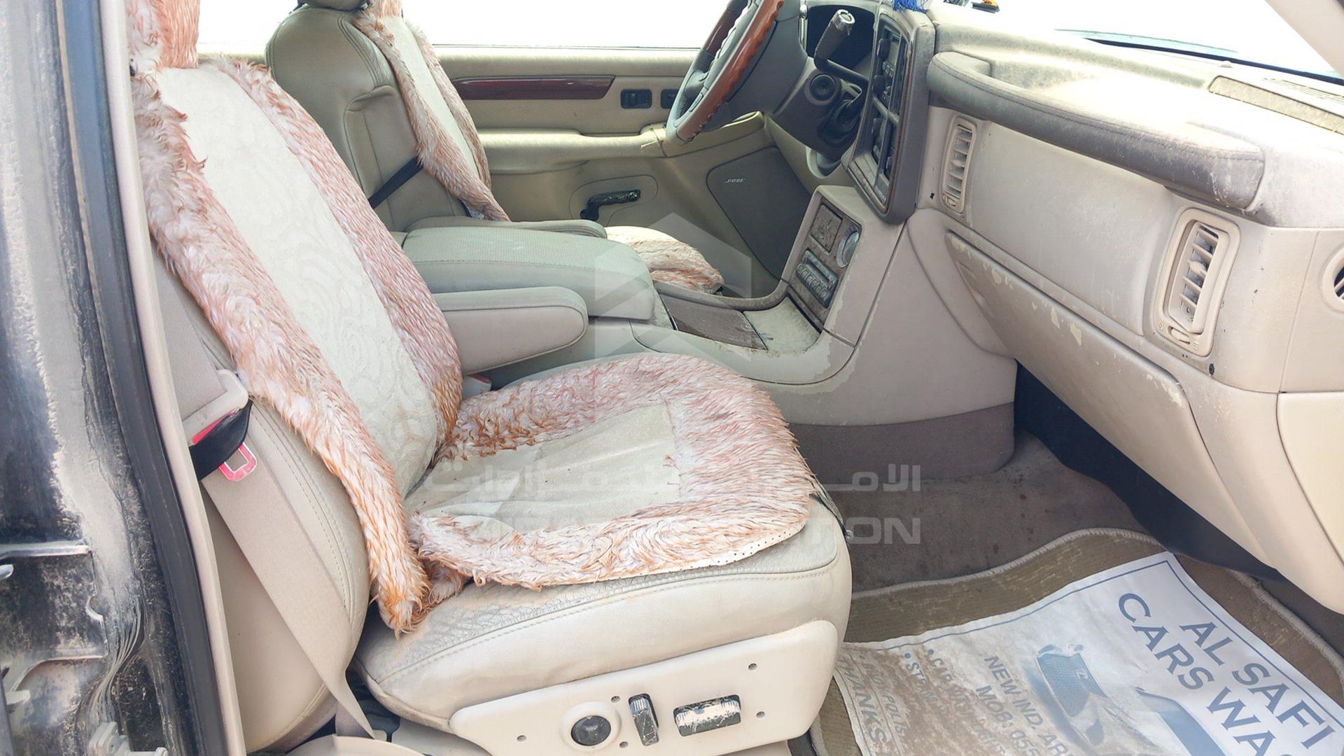 2004 CADILLAC ESCALADE VIN: 1GYEK63N84R291868