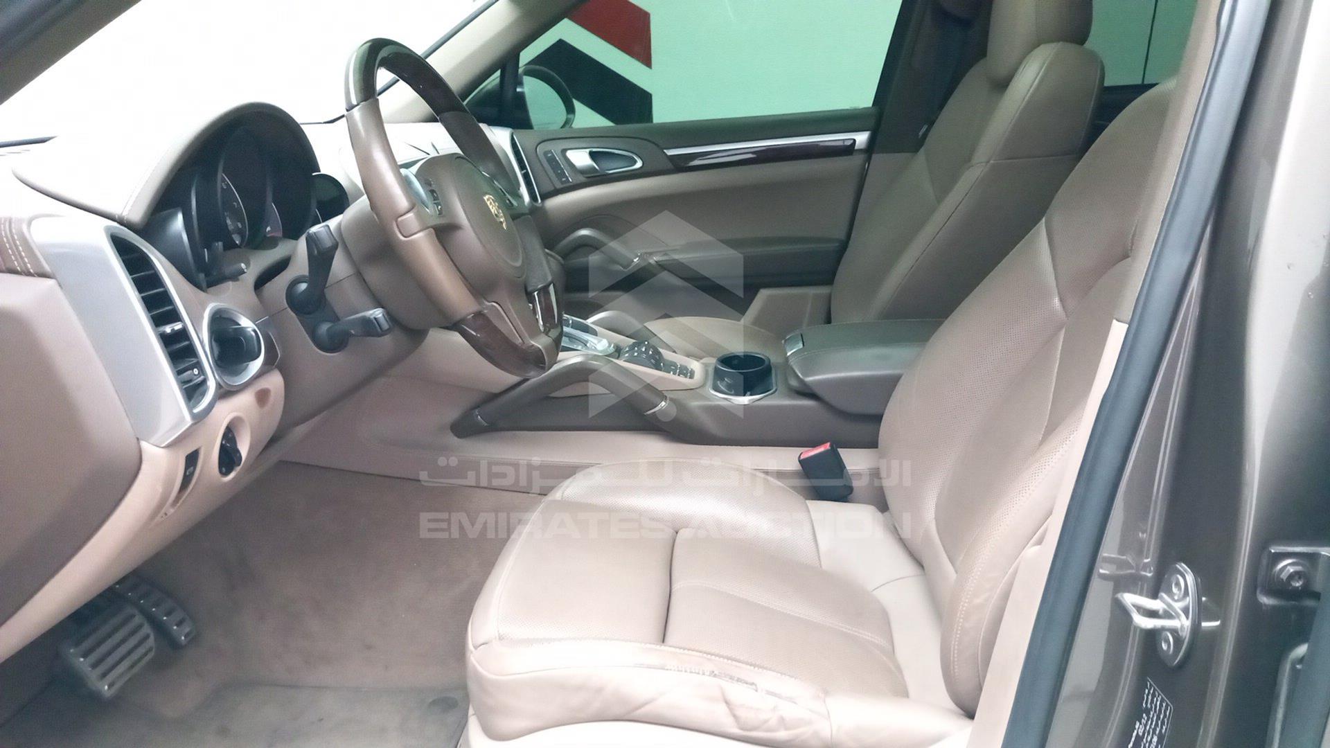 2012 PORSCHE CAYENNE VIN: WP1ZZZ92ZCLA47106