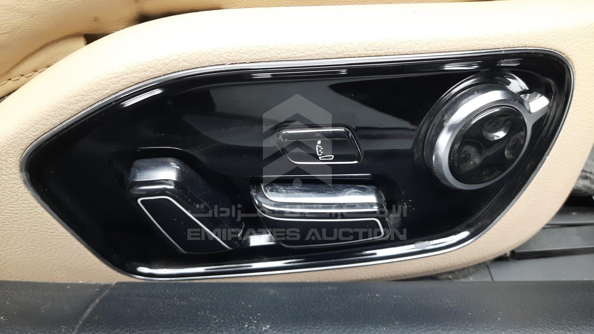 WAURVB4HXBN007397 - 2011 Audi A8 - #490352