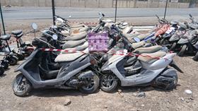 20 Scooter - Scrap without document — Front Left Angle — Photo 4 — Thumbnail
