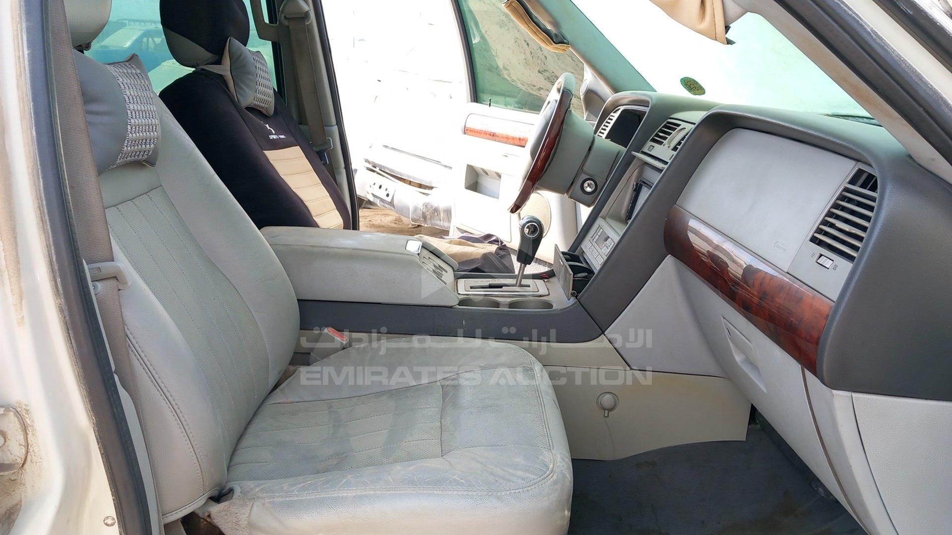 2005 LINCOLN NAVIGATOR VIN: 5LMFU285X5LJ21885