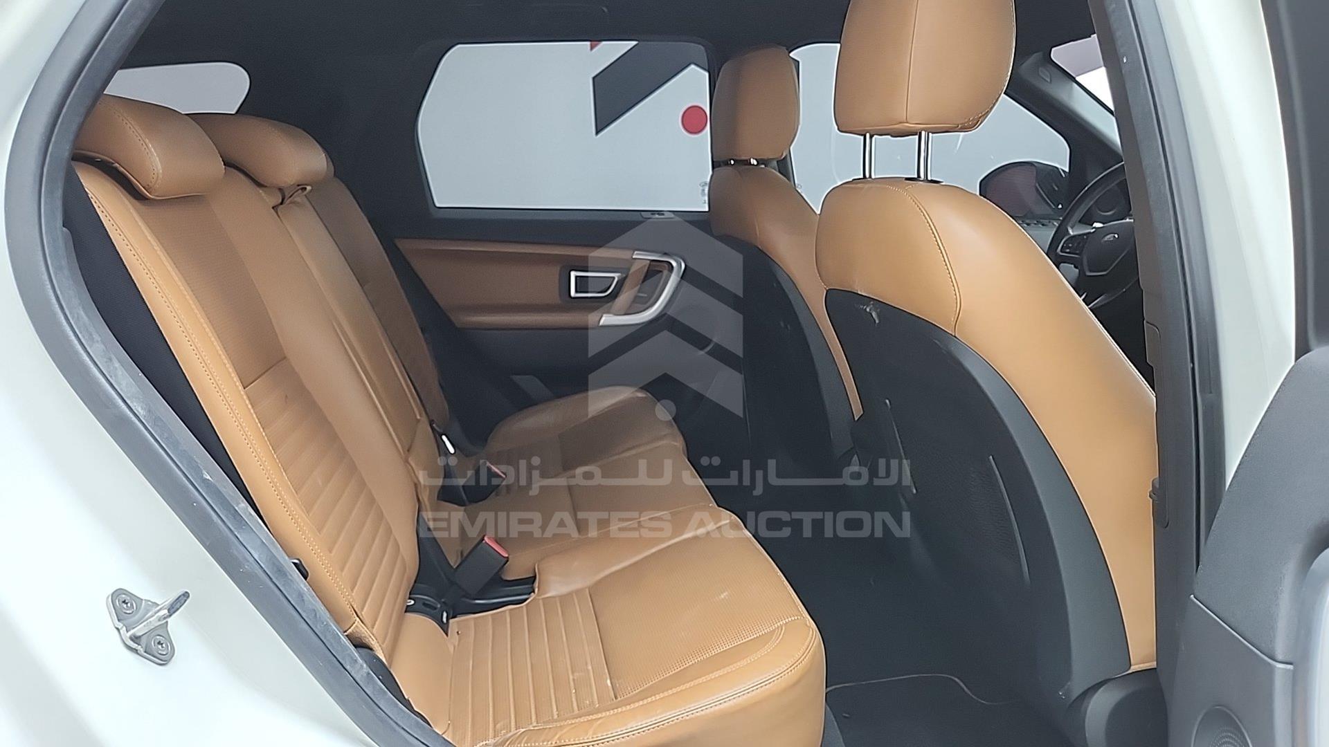 2018 LAND ROVER DISCOVERY VIN: SALCA2BX3JH758636