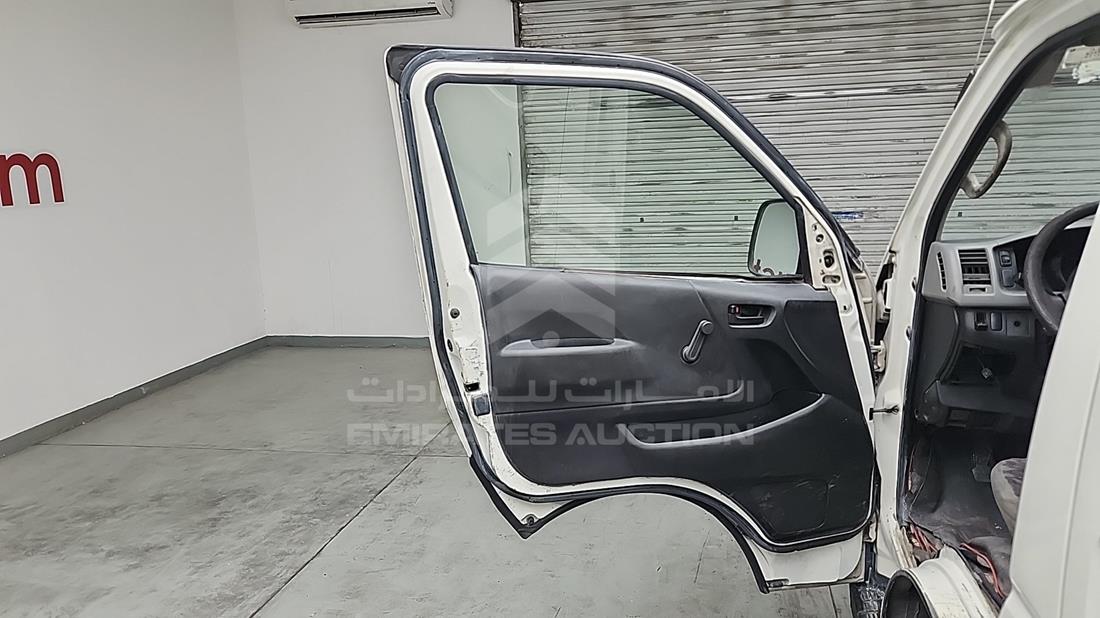 2011 Toyota Hiace — Front Left Door — Photo 10