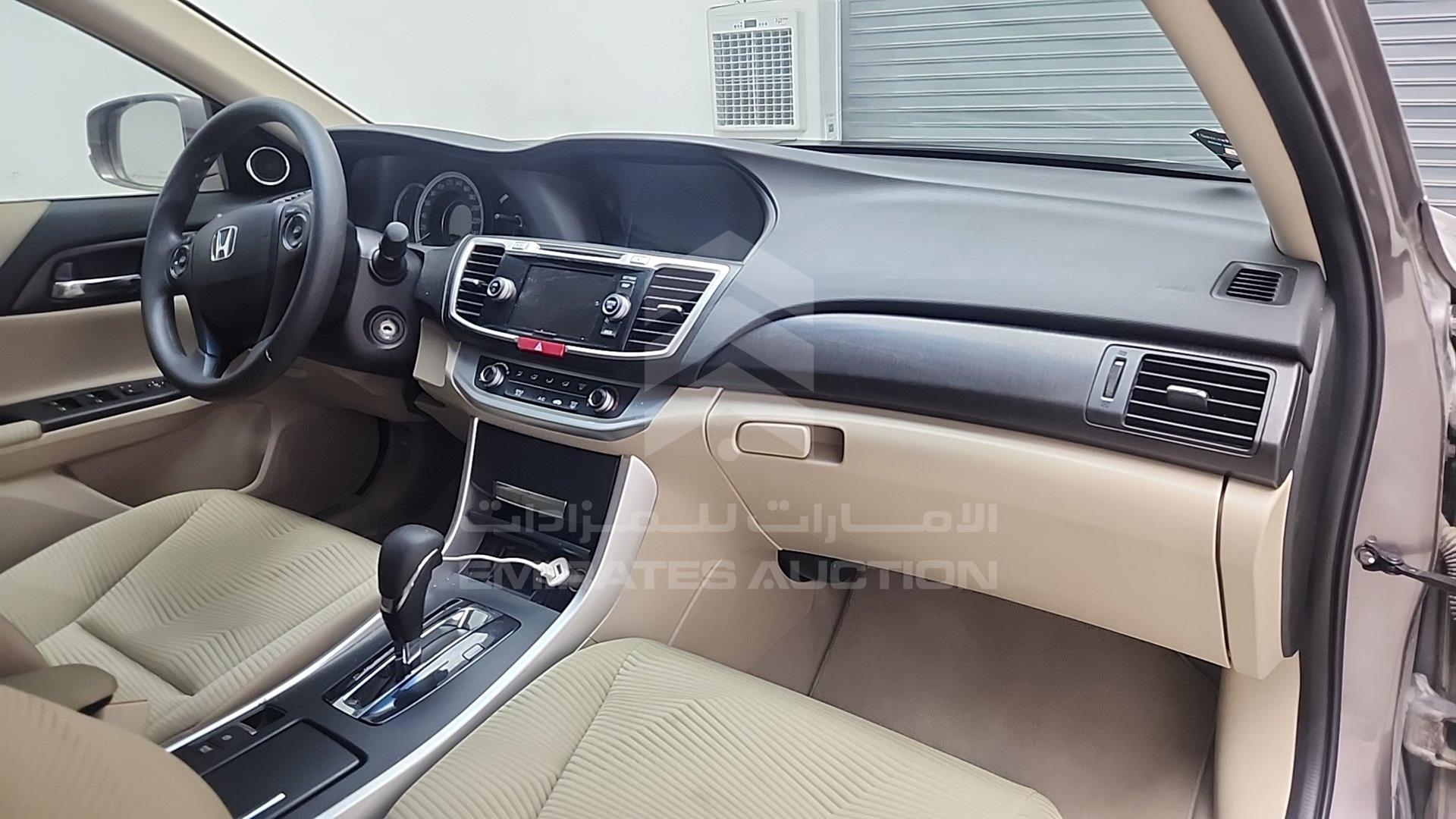 2015 HONDA ACCORD VIN: LUCCR2629F3414257