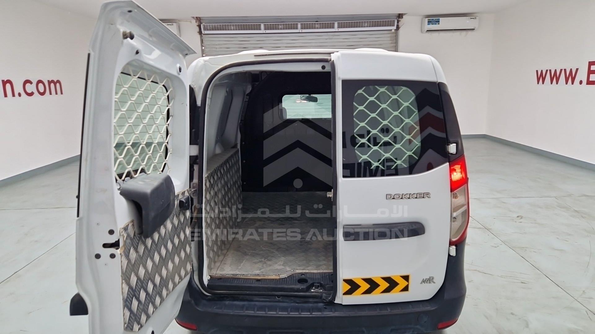 2017 RENAULT DOKKER VIN: VF18SRB46HG533781