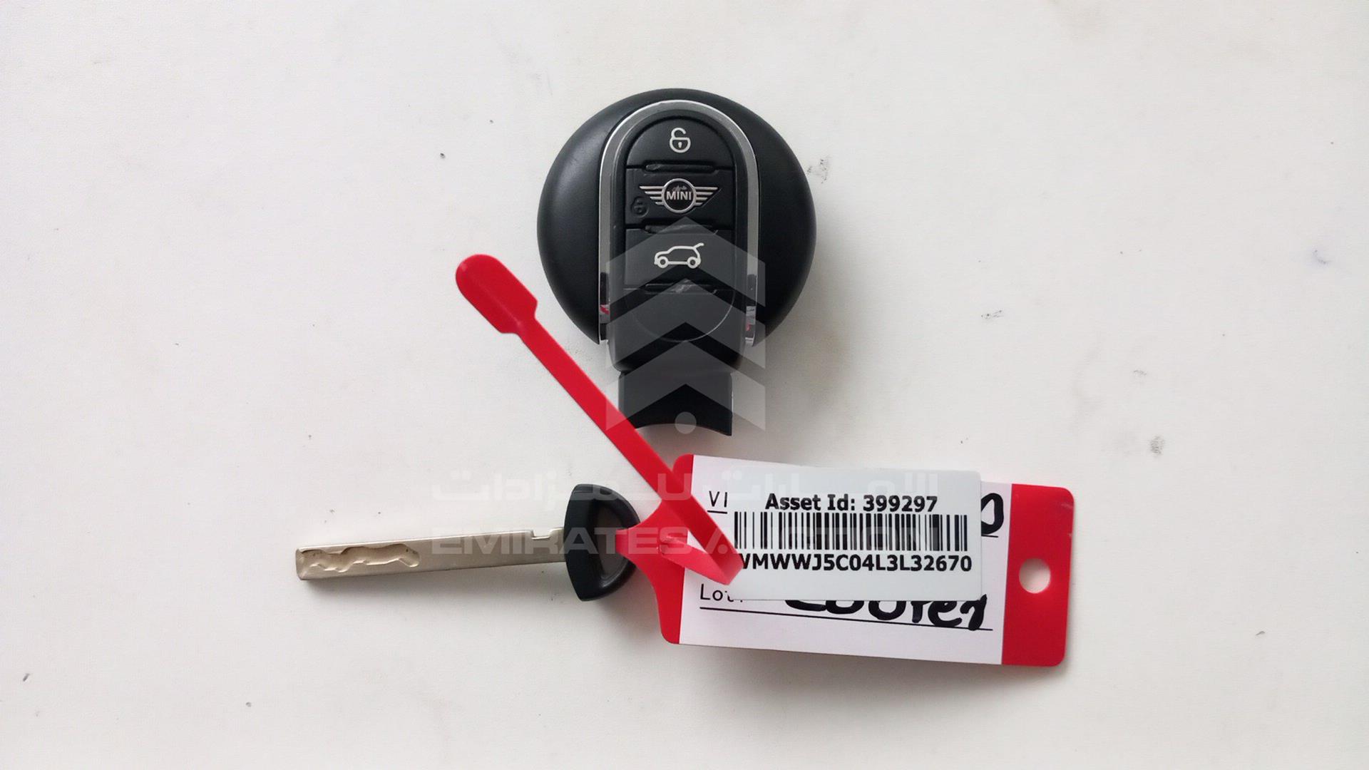 2020 MINI COOPER VIN: WMWWJ5C04L3L32670