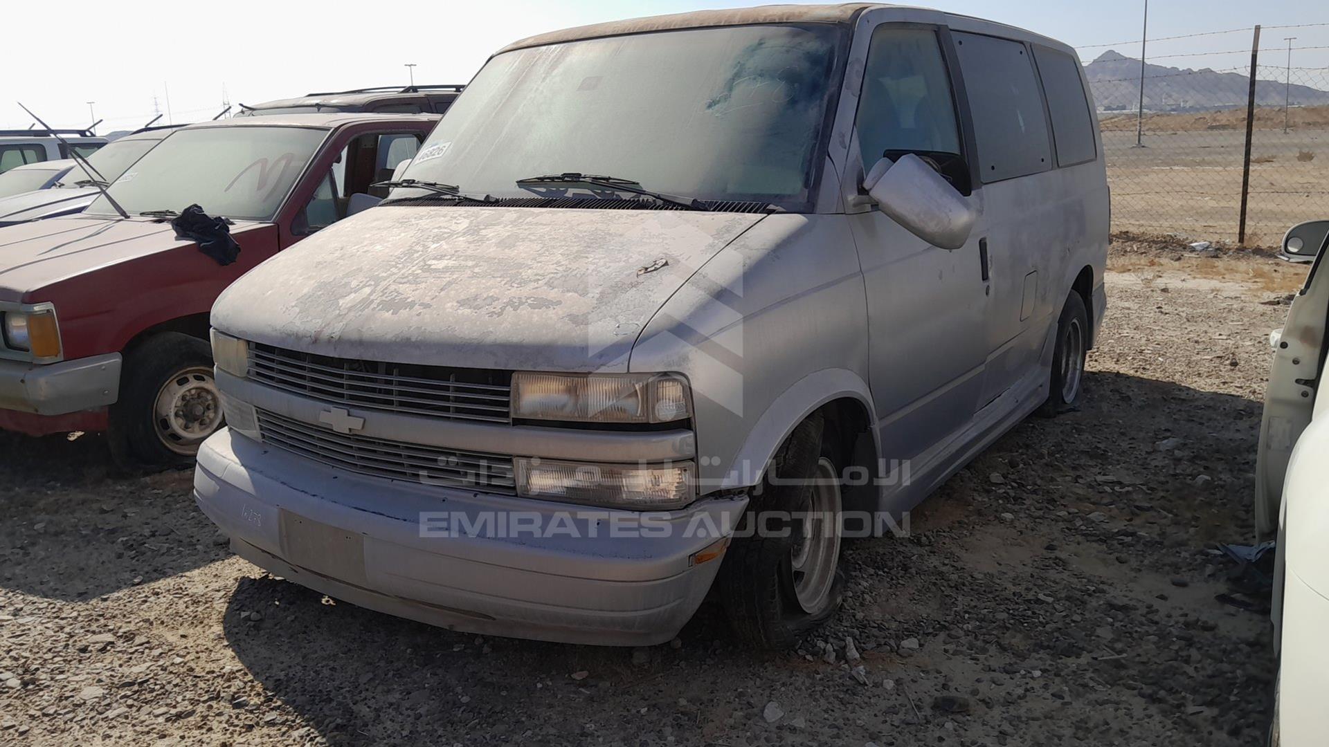0 CHEVROLET --- VIN: 1GNDM19W2VB155333