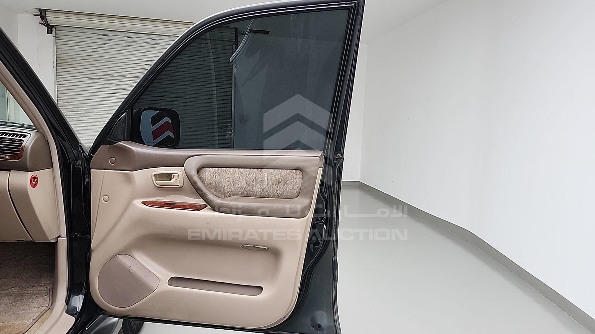 2001 TOYOTA LAND CRUISER VIN: JTEHT05J012009553