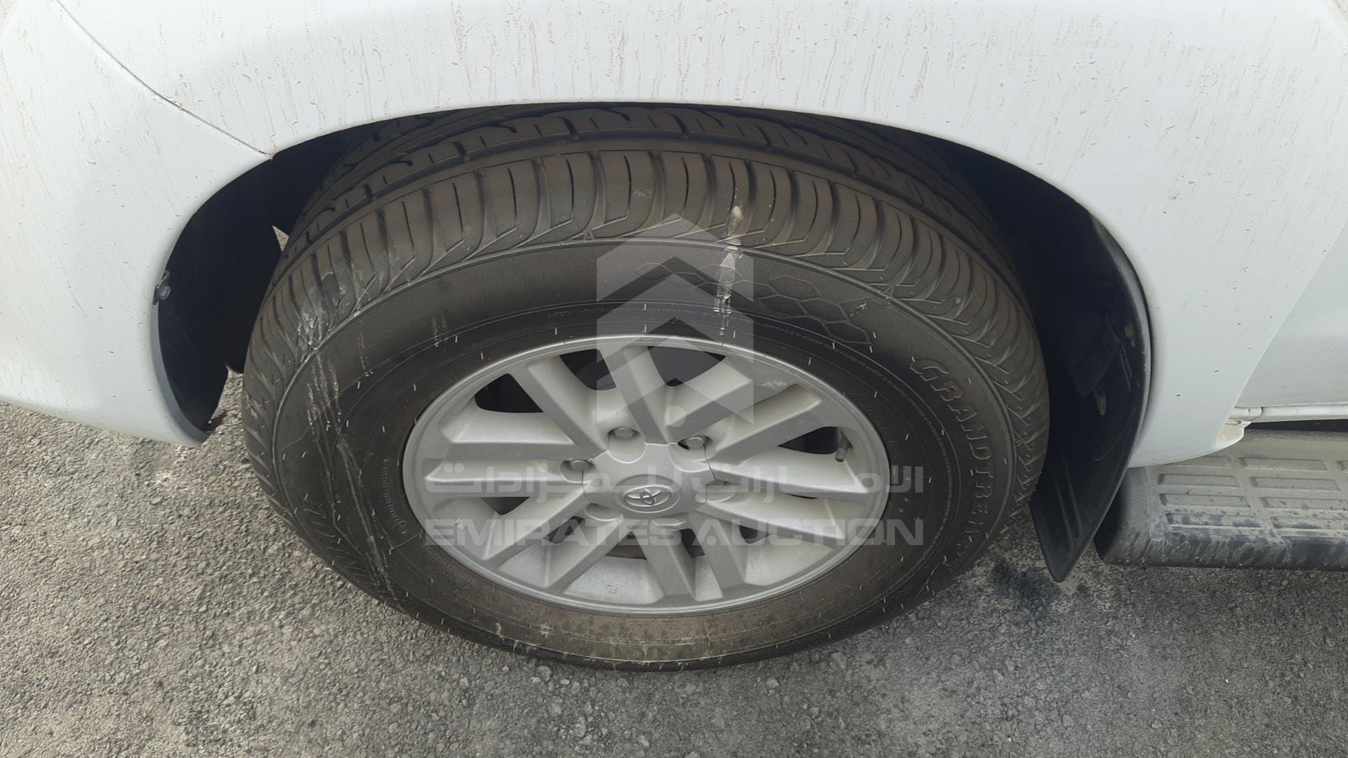 2014 TOYOTA FORTUNER VIN: MHFYU59G4E7034658