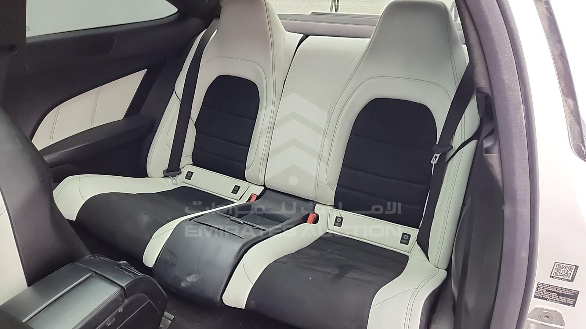 2012 MERCEDES C 63 AMG VIN: WDDGJ7HB0CF833170