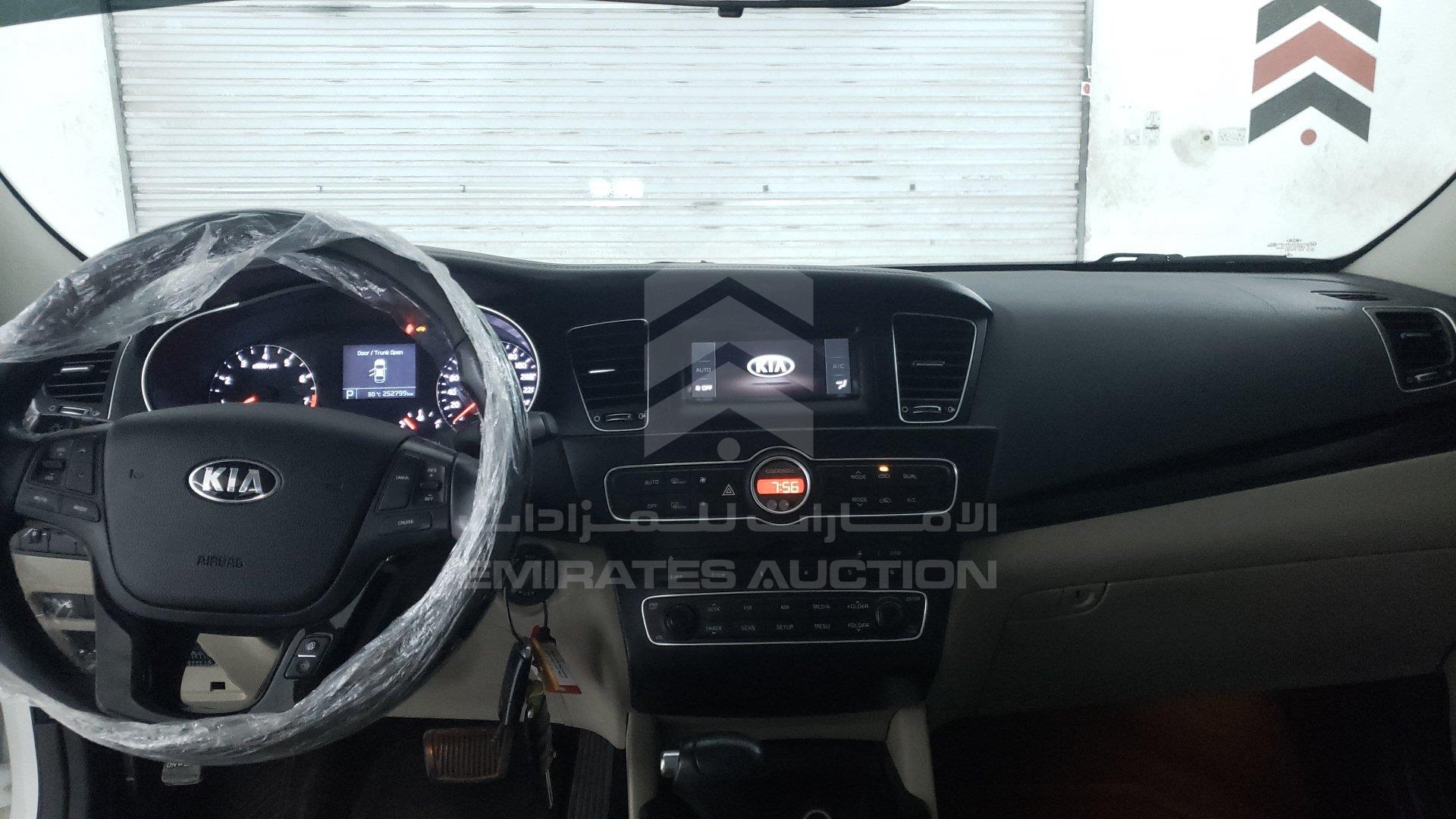 KNALM4145F5184418 - 2015 Kia Cadenza - #428605