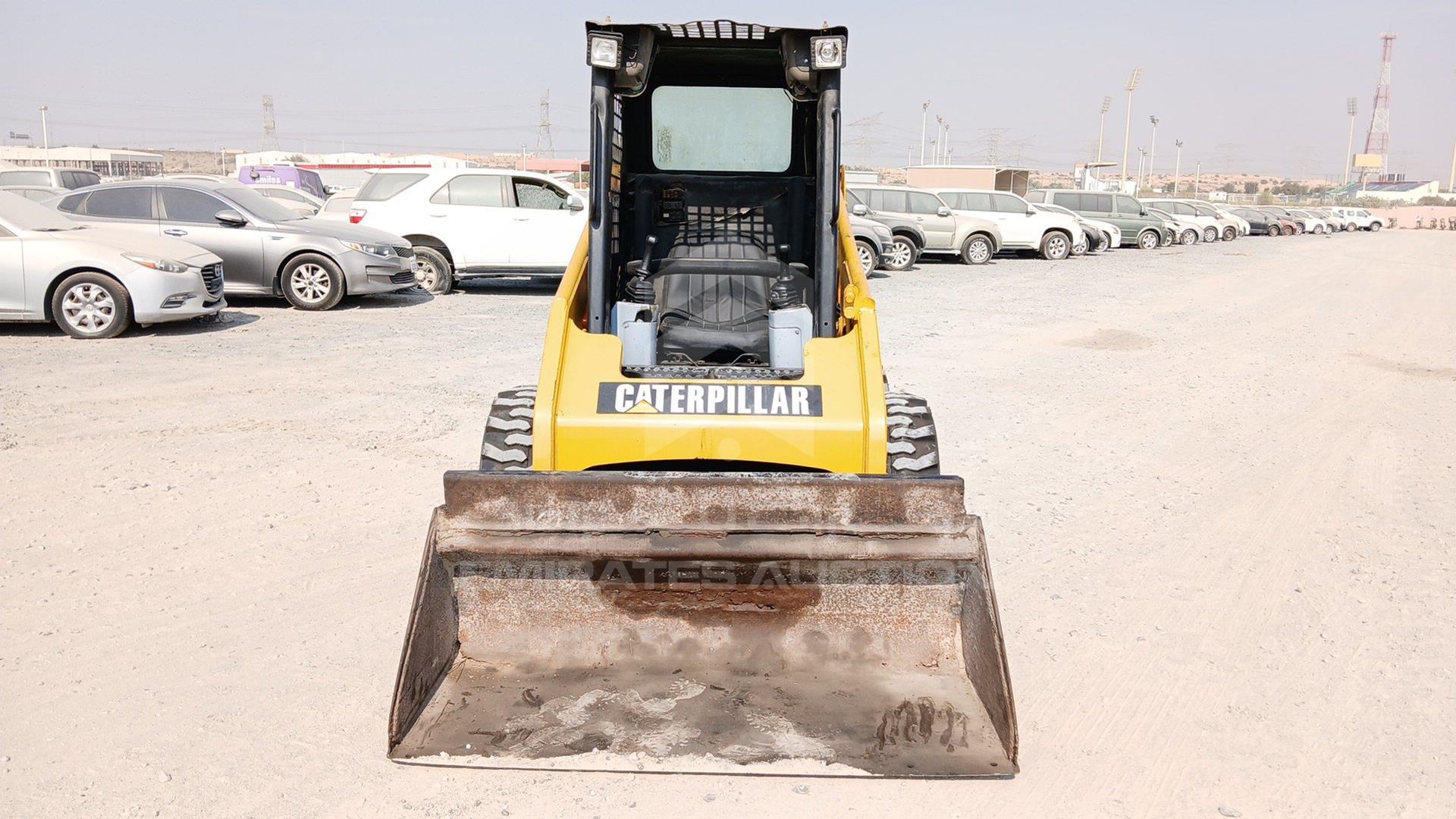 2008 CATERPILLAR --- VIN: CAT00226BMJH10843