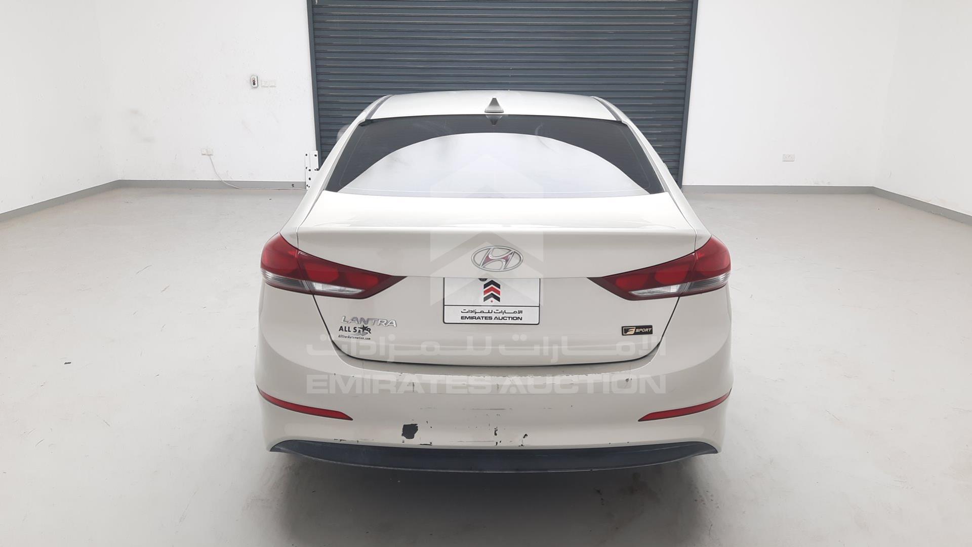 2018 HYUNDAI ELANTRA VIN: 5NPD84LF6JH235542
