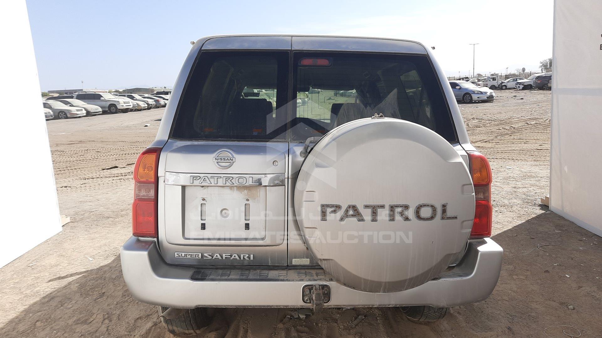 2005 NISSAN PATROL VIN: JN8FY15Y05X543097