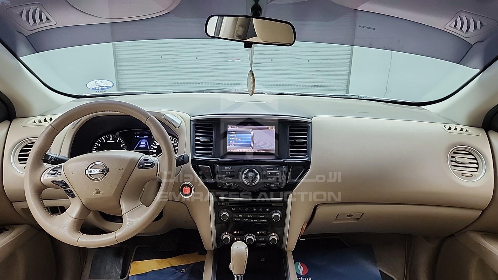 2015 NISSAN PATHFINDER VIN: 5N1AR2M74FC610631