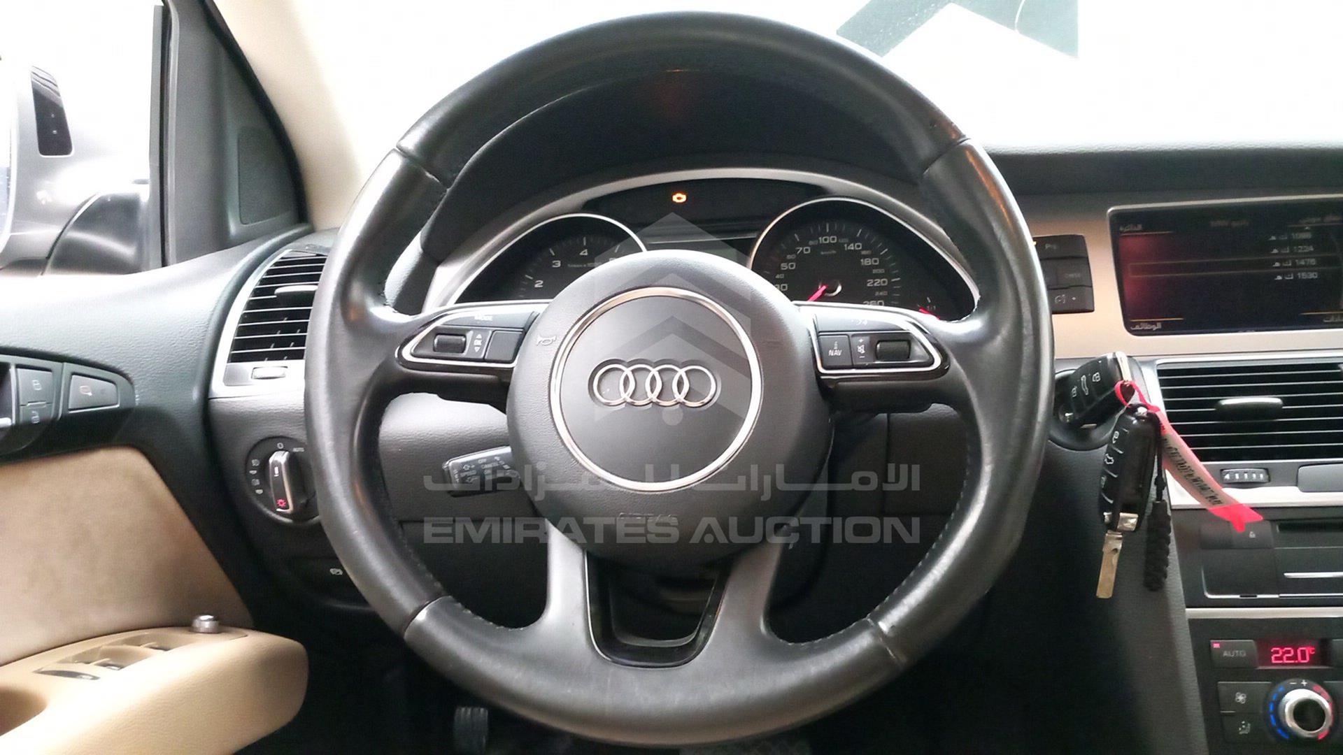 2013 AUDI Q7 VIN: WAUAGD4L3DD000355