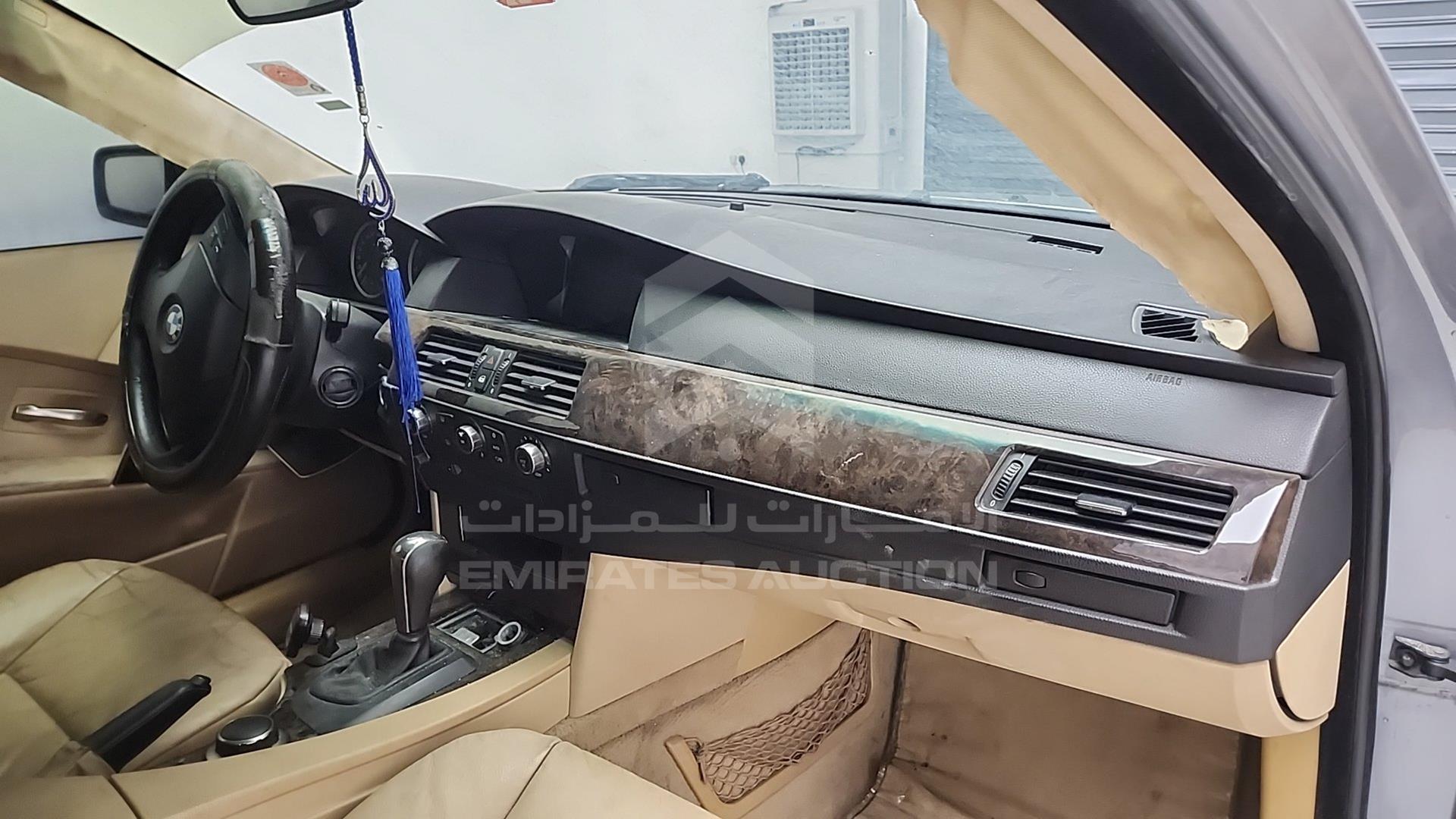 2006 BMW 530 VIN: WBANE71076CM02939