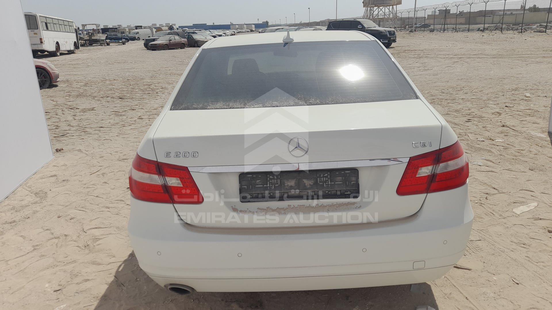 2011 MERCEDES E 200 VIN: WDDHF4JB3BA411954