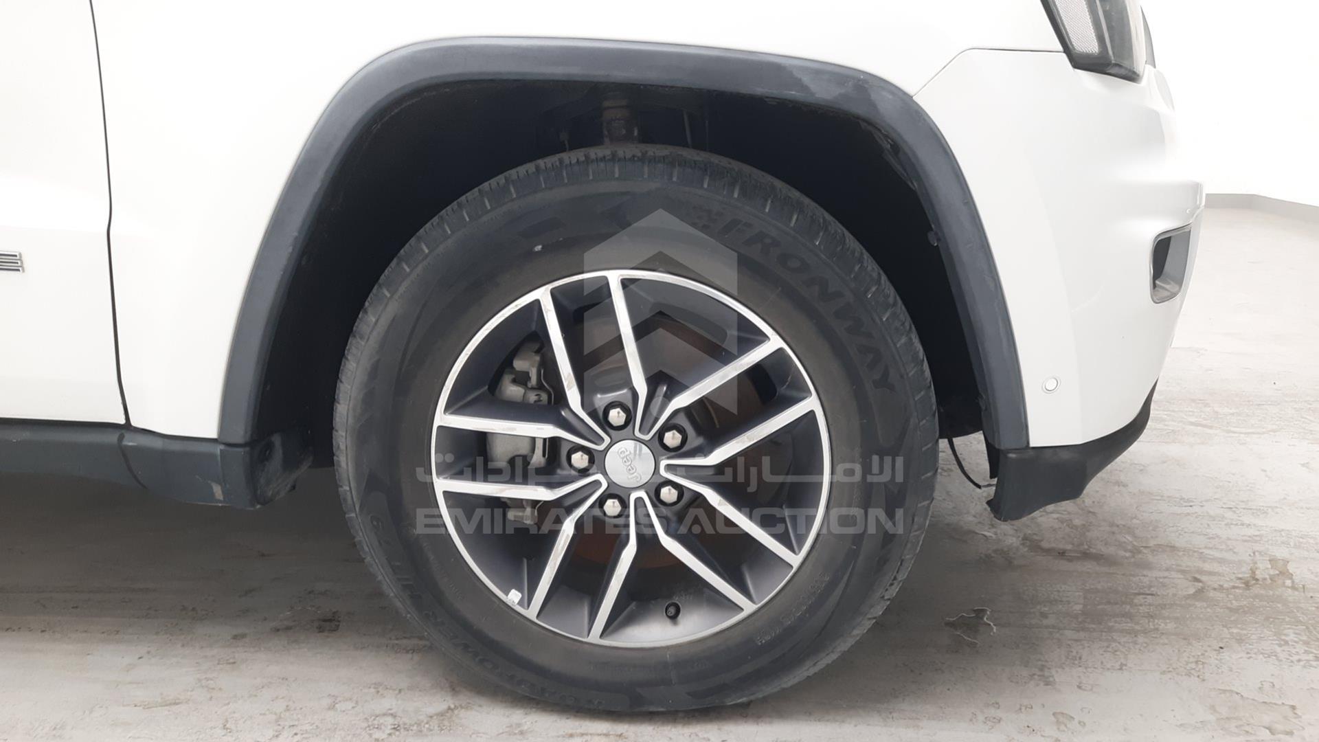 2017 JEEP GRAND CHEROKEE VIN: 1C4RJFBG5HC614148