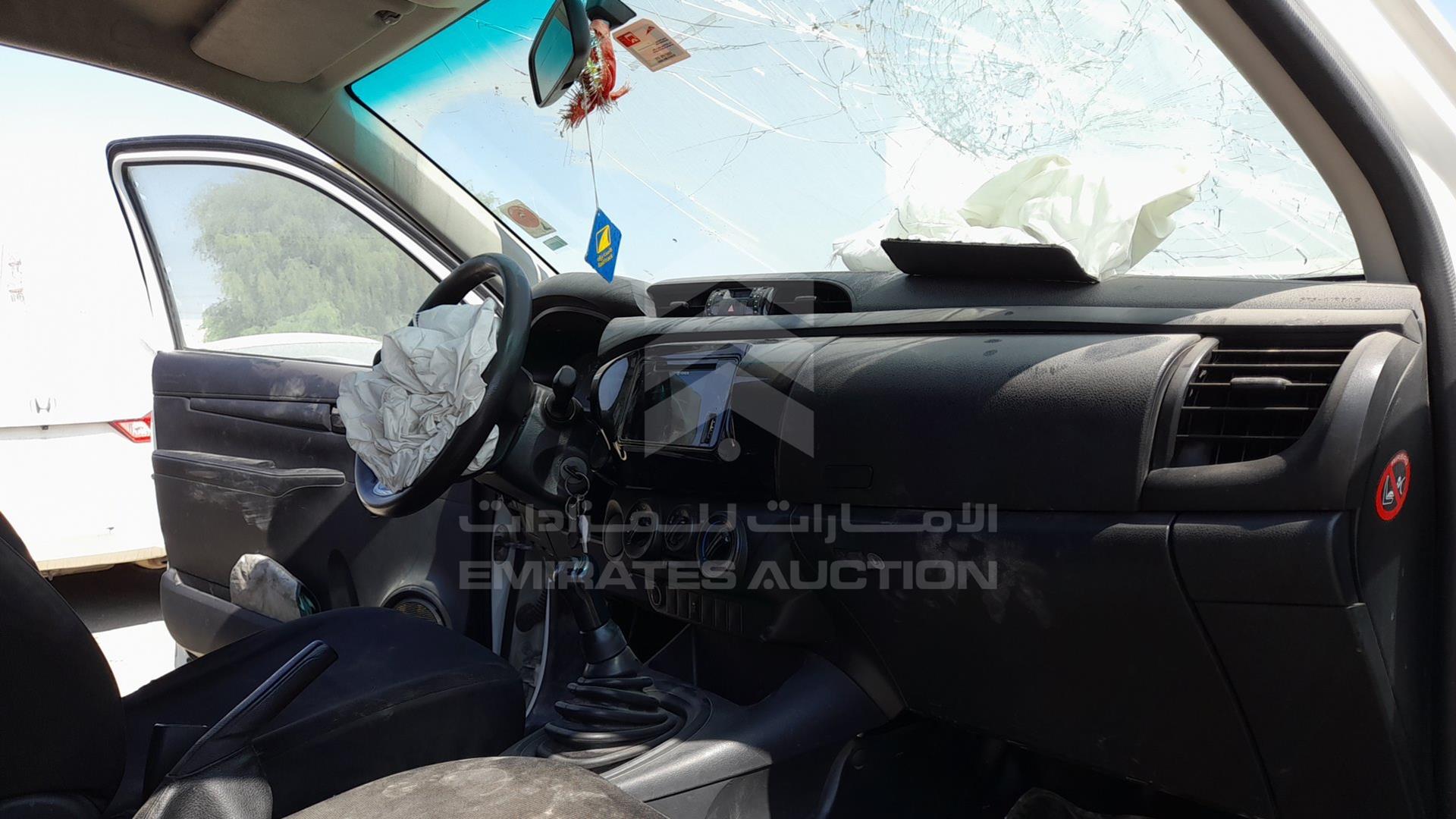 2020 TOYOTA HILUX VIN: MR0CX9CB9L3960531