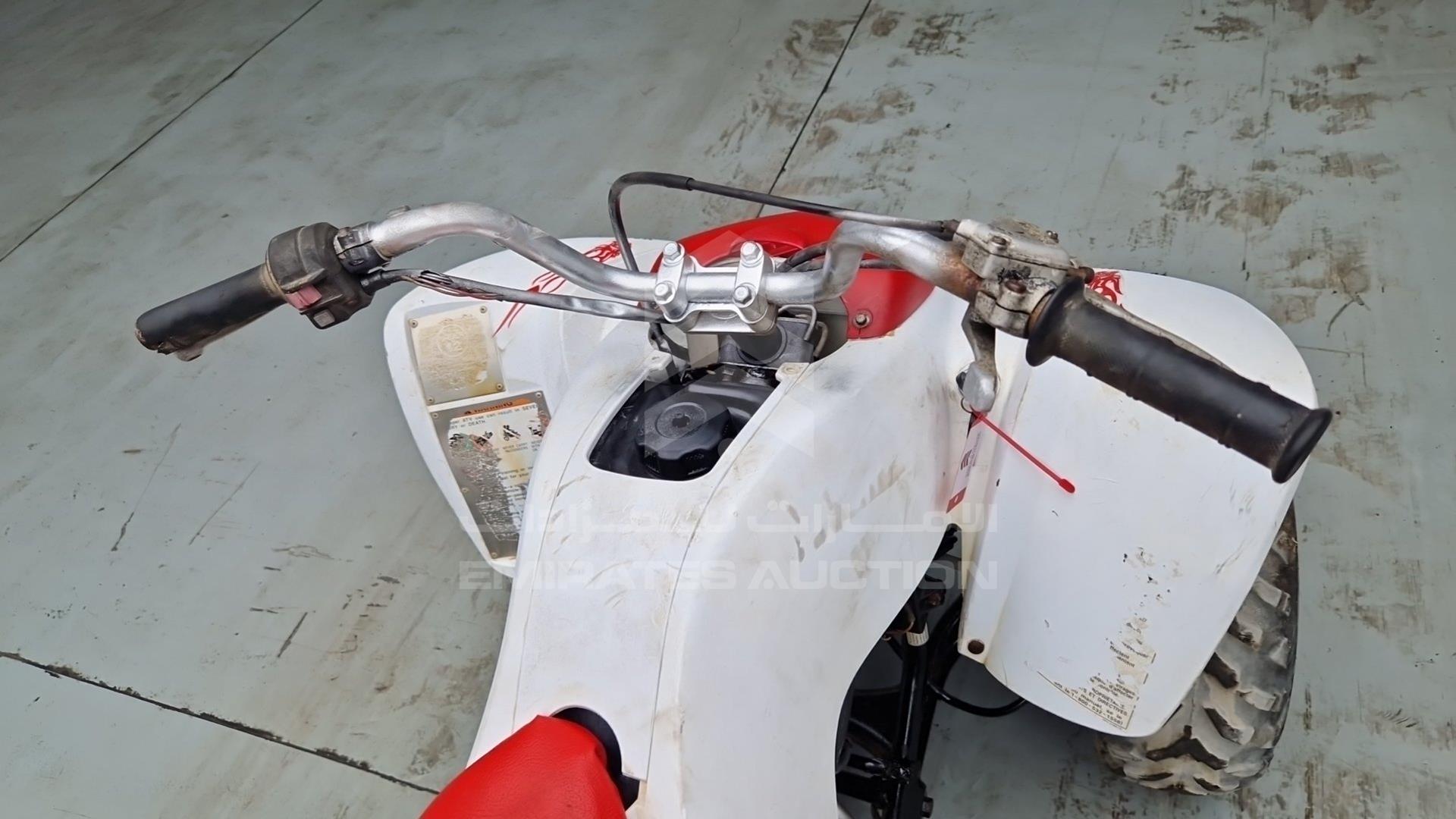 0 BUGGY YAMAHA VIN: B304E026422