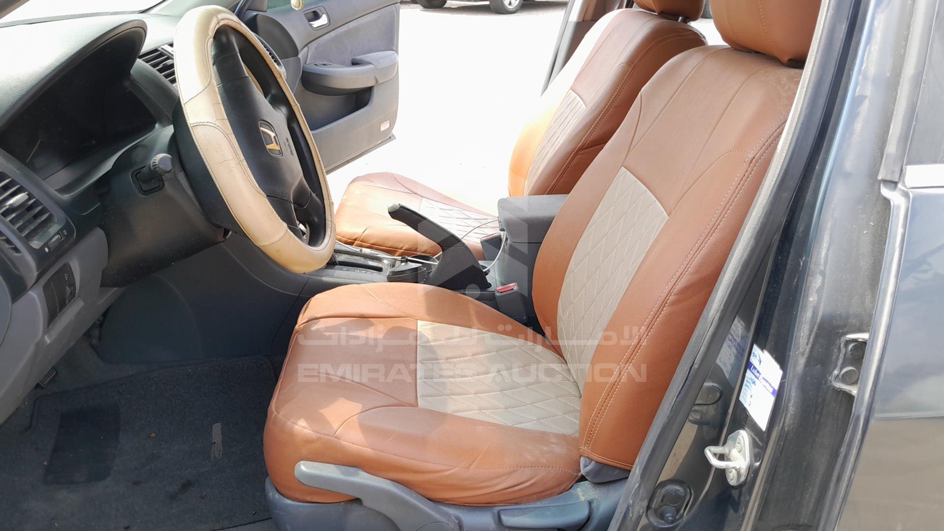 2006 HONDA ACCORD VIN: JHMCM56526C413951