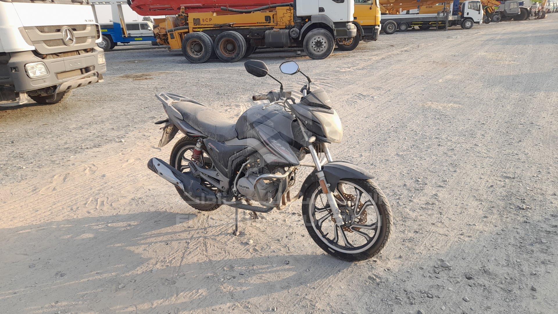 2022 SANYA UF VIN: LK1PCKL93M1000861